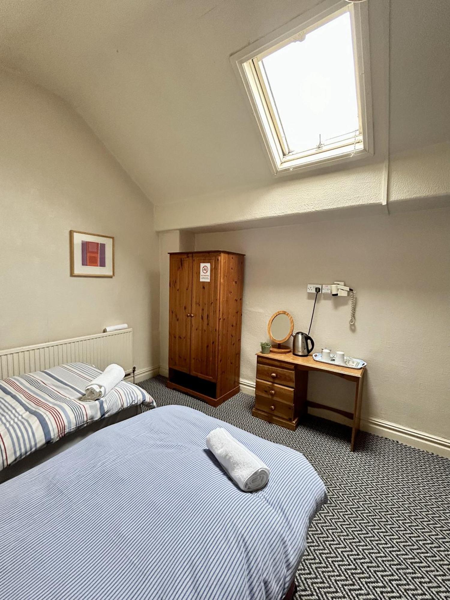 The Egerton Arms Hotel Salford Salford  Bagian luar foto